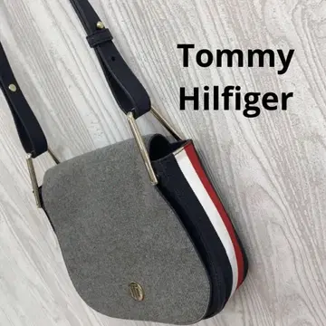 z-258 Tommy Hilfiger 그레이와 네이비 숄더백