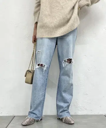 yanuk LEA 데미지 스트레이트 데님 23 사이즈
