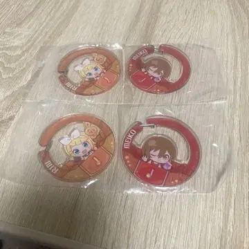 MEIKO Puru 아크릴 키링 4개 세트