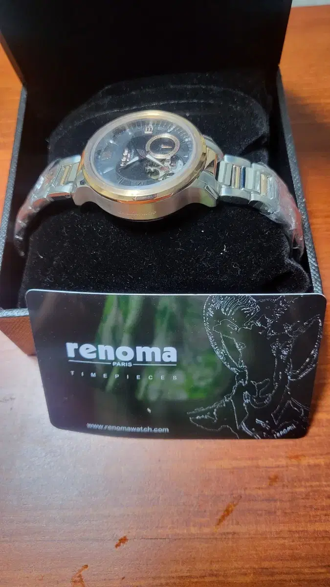 Renoma women&#x27;s watch, a gifted watch.