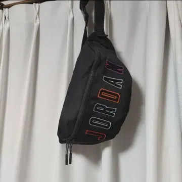 나이키 조던 바디백 블랙