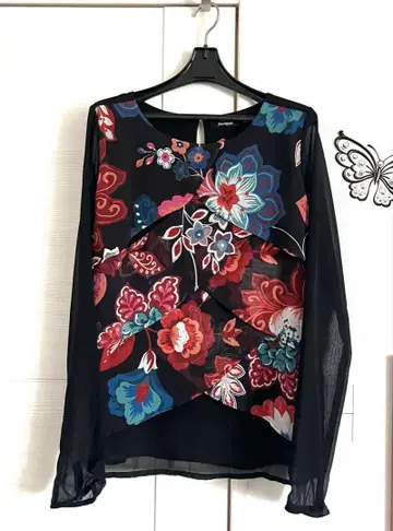 데시구알 꽃무늬 시스루 긴팔 상의 XS