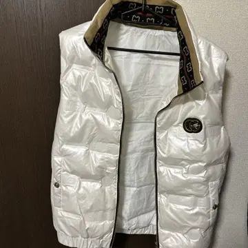 화이트 퀼팅 다운 베스트