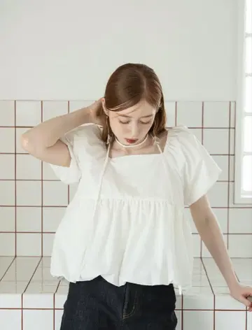 hinari 리본 포함 퍼프 블라우스 화이트