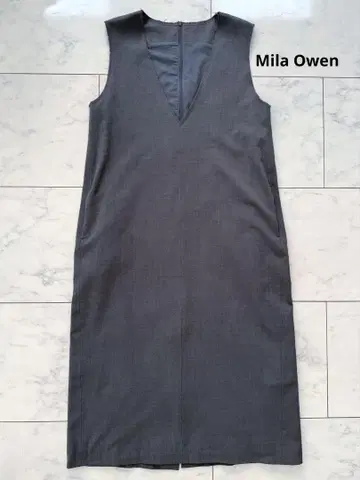 Mila Owen 미라 오웬 딥 V 넥 코쿤 점퍼 스커트