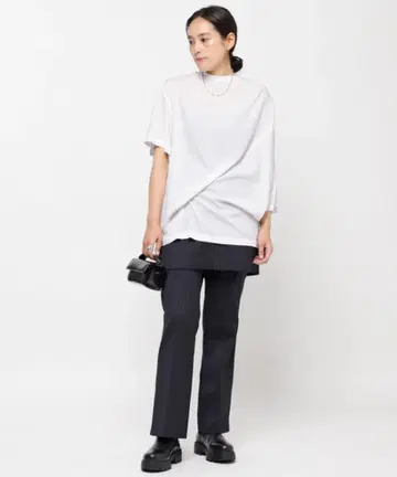 LOW CLASSIC 로우 클래식 비대칭 블라우스