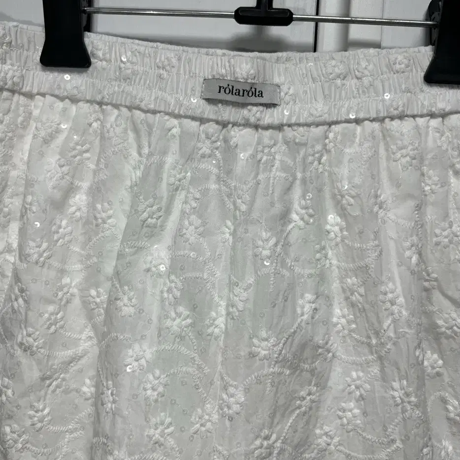 ROLAROLA | 로라로라 Rolarola Jang Wonyoung Pring Sequin Lace