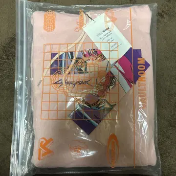 vaultroom 후드티