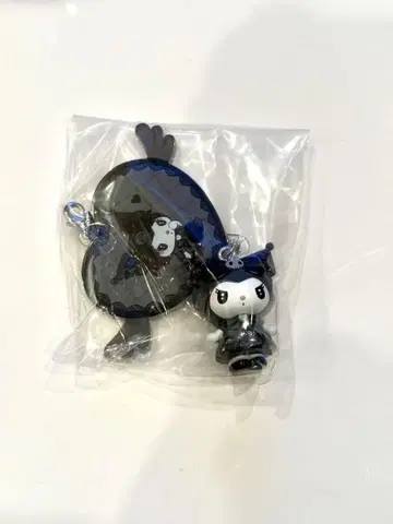 KUROMI 20주년 기념 스트랩 보라색 쿠로미 시크릿 참