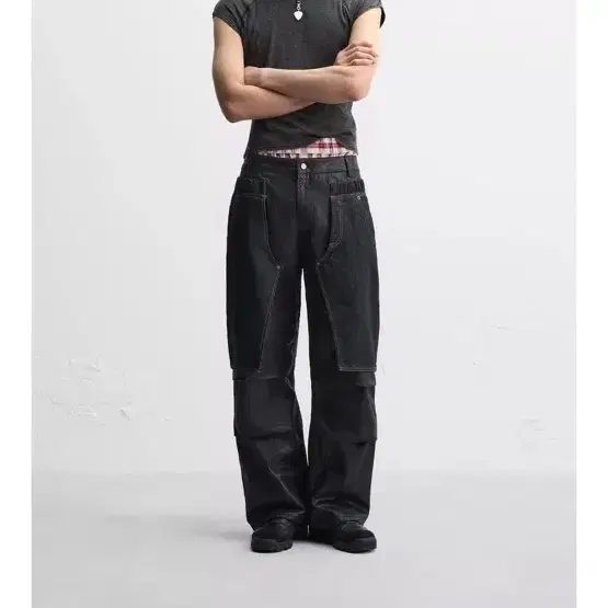 Sold Out] Andersson Bell x Zara Pants on Bunjang Global Site.