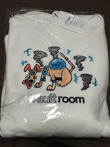 vaultroom 후드티