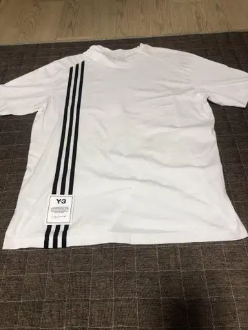 Y-3 화이트 티셔츠 스트라이프