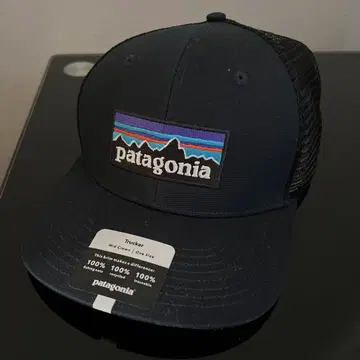파타고니아 로고 트래커 햇 캡 네이비