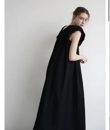 새상품급 acka drape 원피스 블랙 사이즈 2