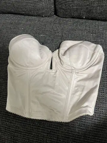 트리트 드레싱 뷔스티에