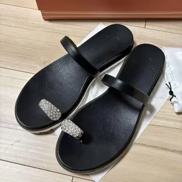 iSandalo 37 블랙 플립플랍 샌들 별주