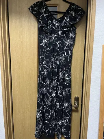 ROYAL PARTY 프릴이 달린 꽃무늬 맥시 원피스
