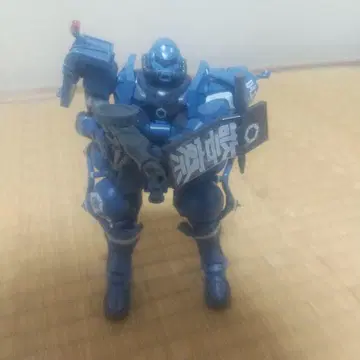 HG 군경 자쿠 완제품