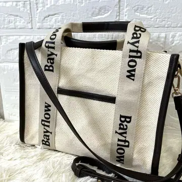 Bay Flow 로고 테이프 스퀘어 토트백 2way 캔버스 소재