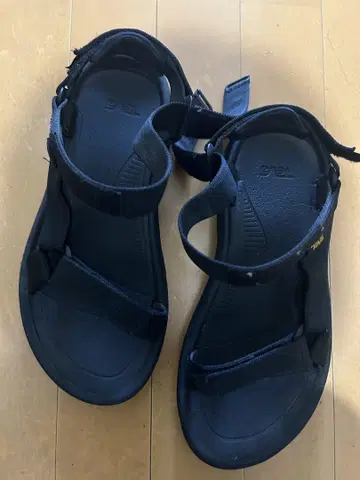 Teva 허리케인 24