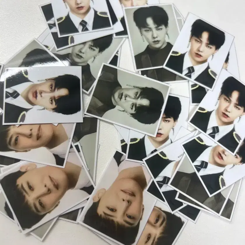 Big Bang G-dragon GD Kwon Ji-yong ID Picture on Bunjang Global Site.