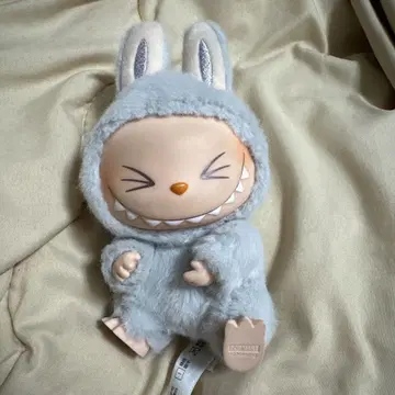 POP MART Labubu 라브브 헤헤