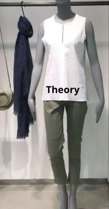 주말 가격 인하 중 Theory ORGANIC.CRUNCH 블라우스