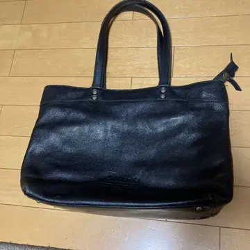 Dakota 블랙 가죽 토트백