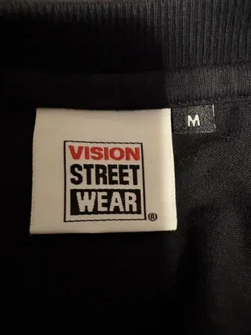 VISION STREET WEAR 메탈 로고 티셔츠 M 사이즈