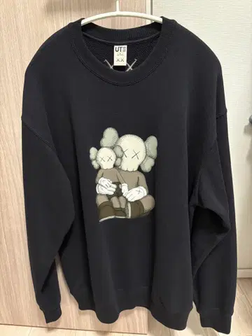 유니클로 UNIQLO 카우스 스웨트 셔츠 긴팔 블랙 M 사이즈