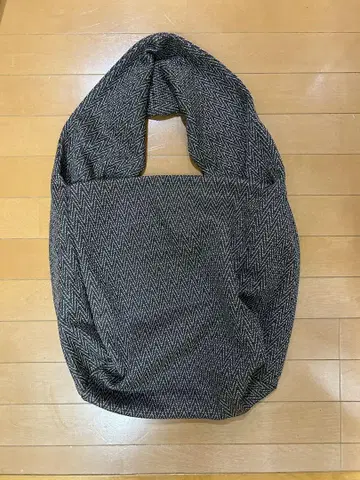 OMAR AFRIDI 25SS 숄더백 새상품급