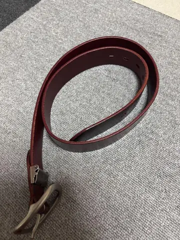 처분 가격 저널 스탠다드 다크 레드 가죽 벨트