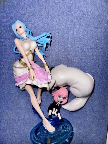ONE PIECE 비비와 아냐 피규어 세트