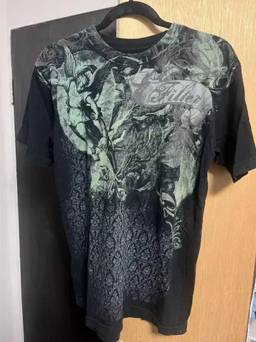 필러 티셔츠 sk8 grunge y2k Affliction 스타일