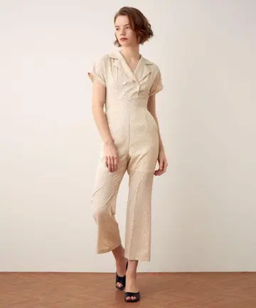 DEICY 도트 오픈 카라 올인원