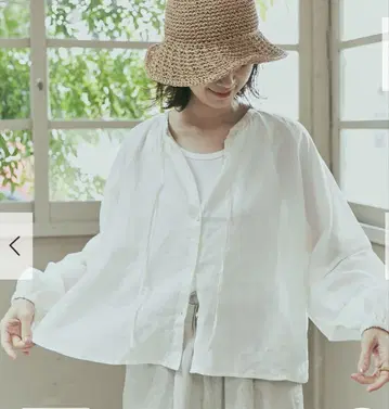어반 리서치 도어스 미사용 새상품 린넨 사다리 레이스 블라우스