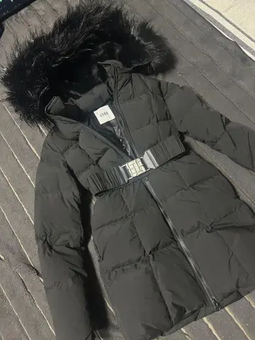 GYDA 다운 자켓