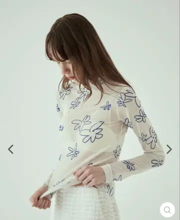 POPPY 시스루 탑