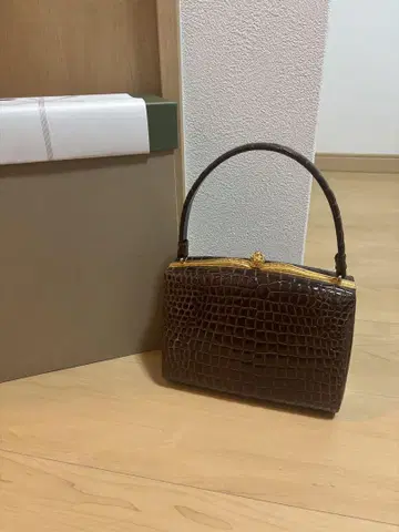 브라운 크로커다일 파티 백