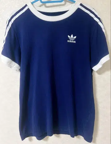 아디다스 티셔츠