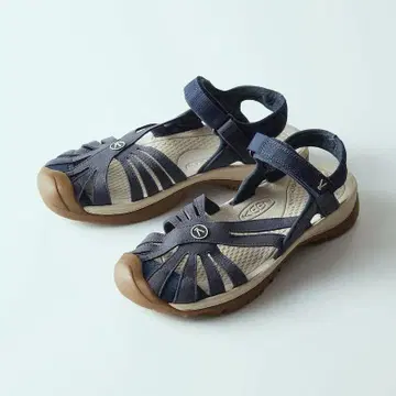 KEEN 로즈 샌들 24.5cm