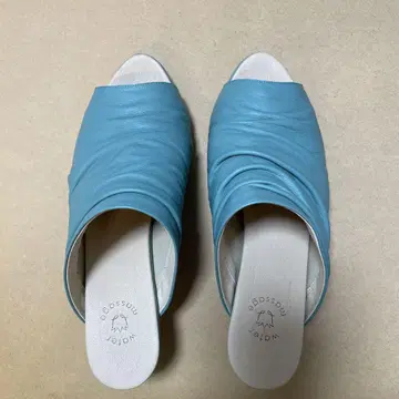 라이트 블루 컴포트 샌들