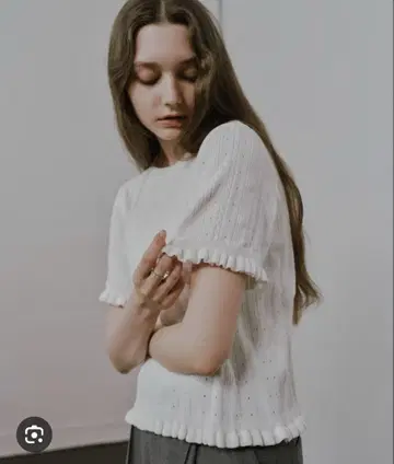 OHGA SCALLOP KNIT TEE 화이트