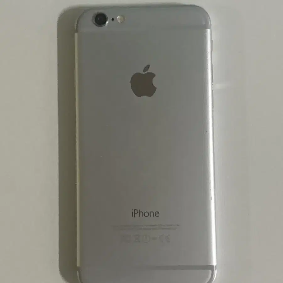 APPLE | 애플 iPhone 6 Silver on Bunjang Global Site.