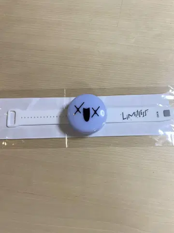 ROF-MAO 입장 혜택 팔찌 라이트 응원봉