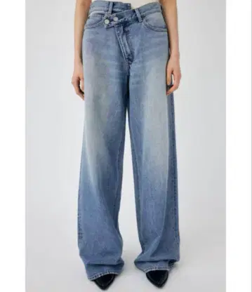 MOUSSY 크로스 허리 와이드 스트레이트 데님