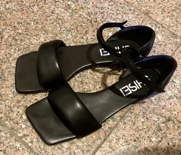 SHISEI MM PADDED SANDALS 블랙 38.5
