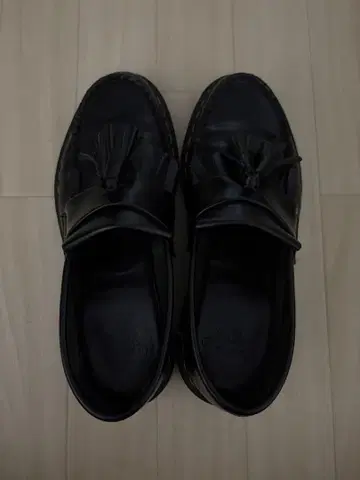 Dr.Martens 닥터마틴 태슬 로퍼
