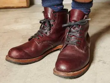 신사의 필수품 [단종] REDWING 9011 벡맨 부츠 블랙 체리
