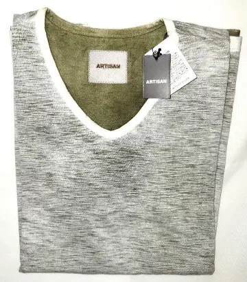 ARTISAN 카키/올리브 V넥 티셔츠 M 새상품, 미사용 택 포함